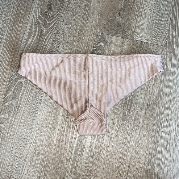 New nwt Aerie bikini bottoms size xs - Picture 2 of 4